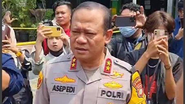Prihatin Mobil Tabrak SD di Cilincing Kapolda Metro Jaya Doakan Korban Lekas Pulih